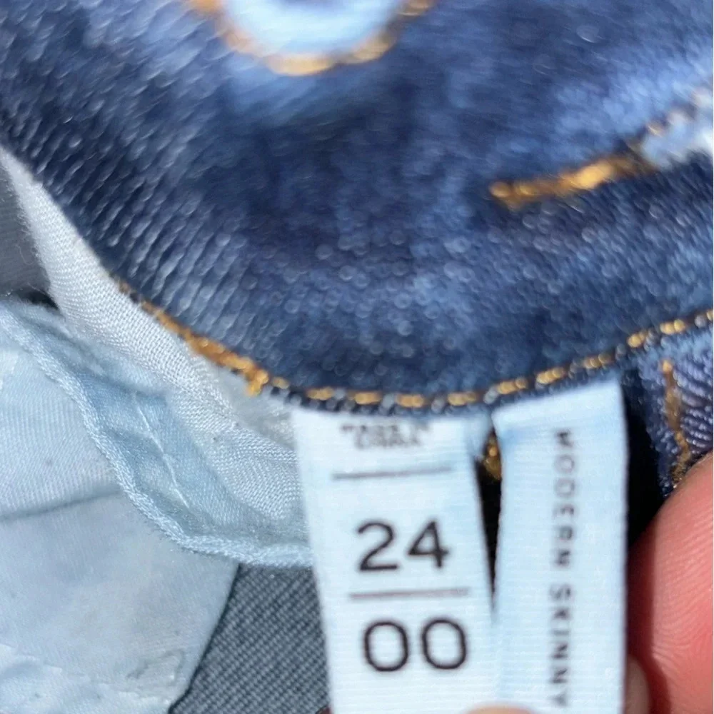 LOFT Modern Cuffed Skinny Jeans - Picture 3 of 4